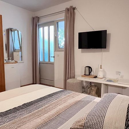 Room Tai - Spacious And Comfy With Private Terrace Хвар Екстериор снимка