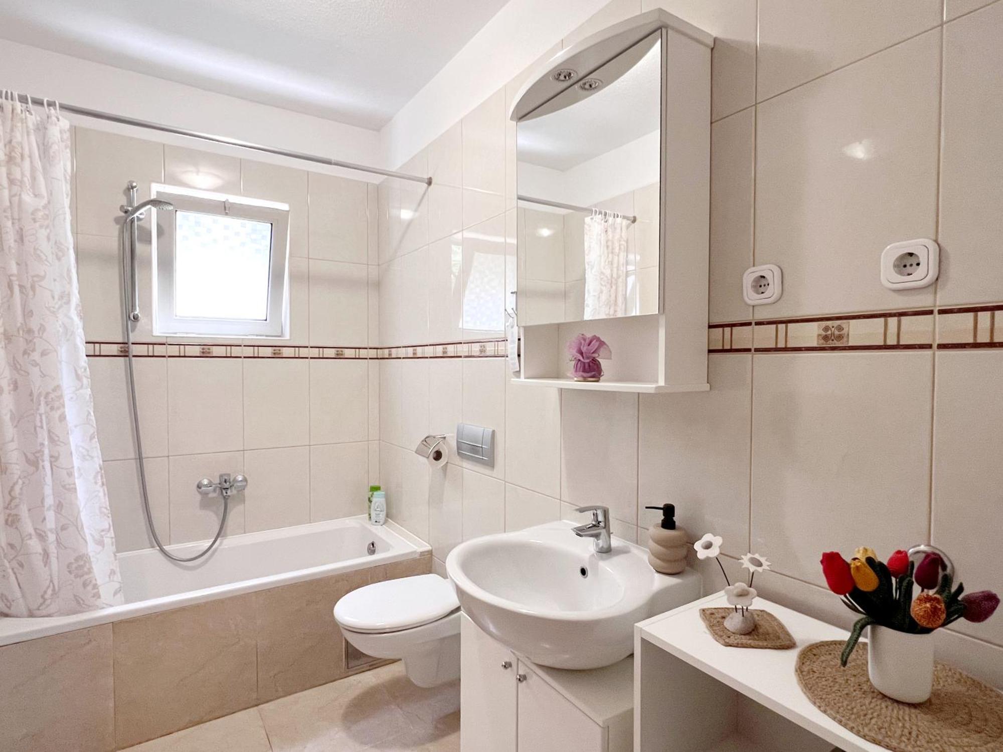 Room Tai - Spacious And Comfy With Private Terrace Хвар Екстериор снимка